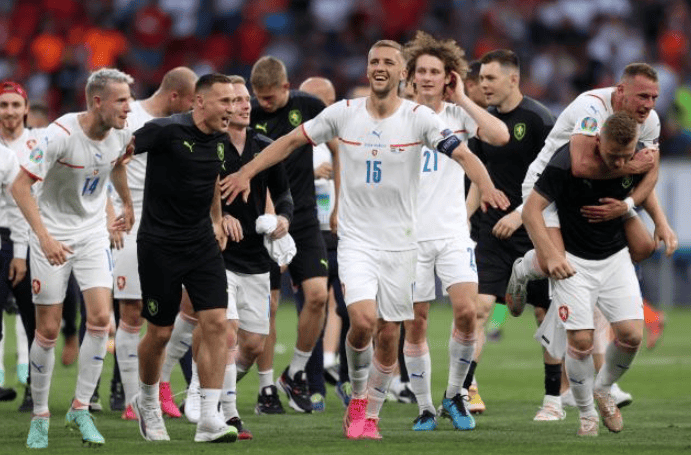 捷克队取胜在望,提升积分晋级下一轮的简单介绍 捷克队取胜在望,提升积分晋级下一轮的简单介绍