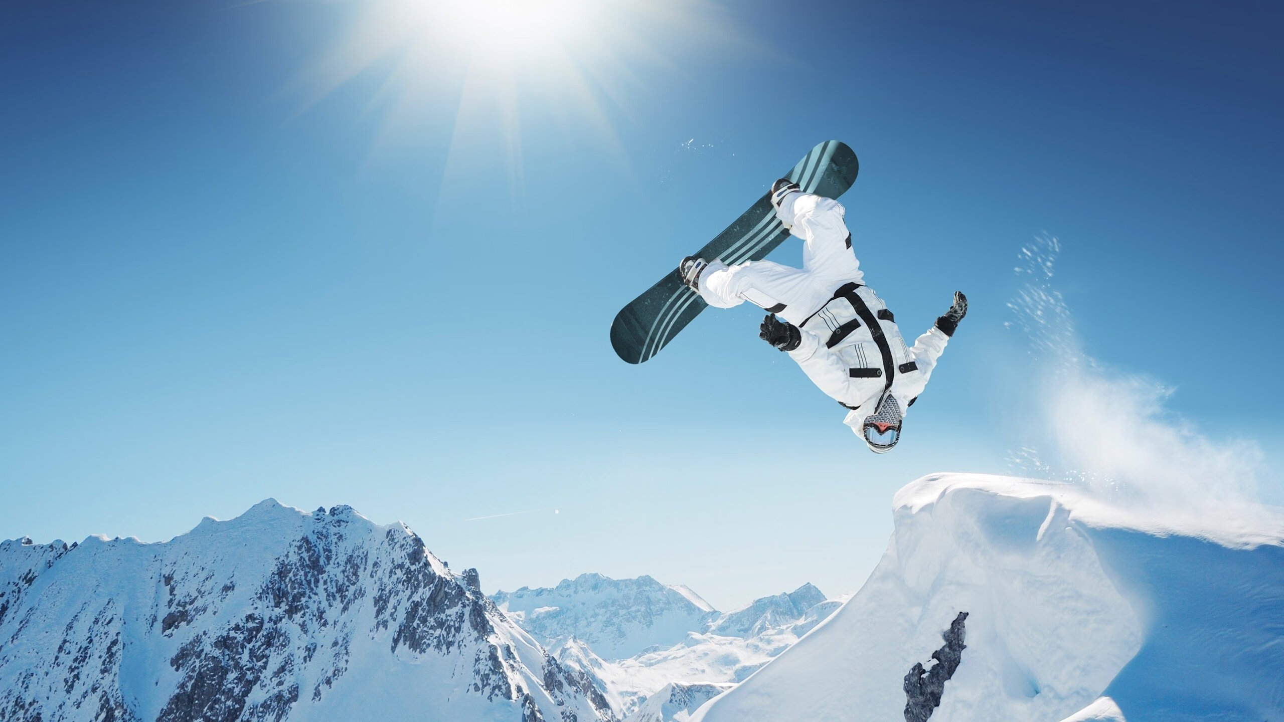 开云体育在线-独行侠的悖论，他绝杀了表演，却用纪录捍卫了真实—梅德韦杰夫与网球世界的唯一性叙事